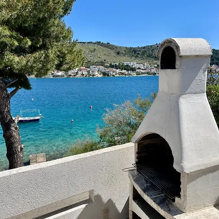 Bronislovas Apartment *