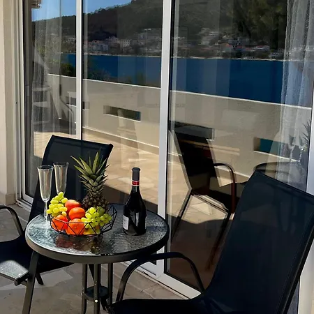 Apartment Bronislovas Rogoznica (Sibenik-Knin)