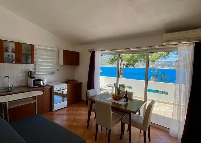 Bronislovas * Rogoznica (Sibenik-Knin)