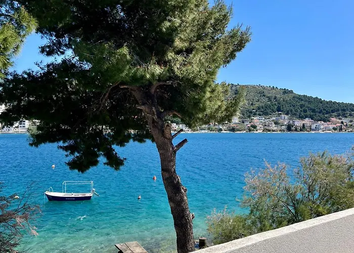 Daire Bronislovas Rogoznica (Sibenik-Knin)